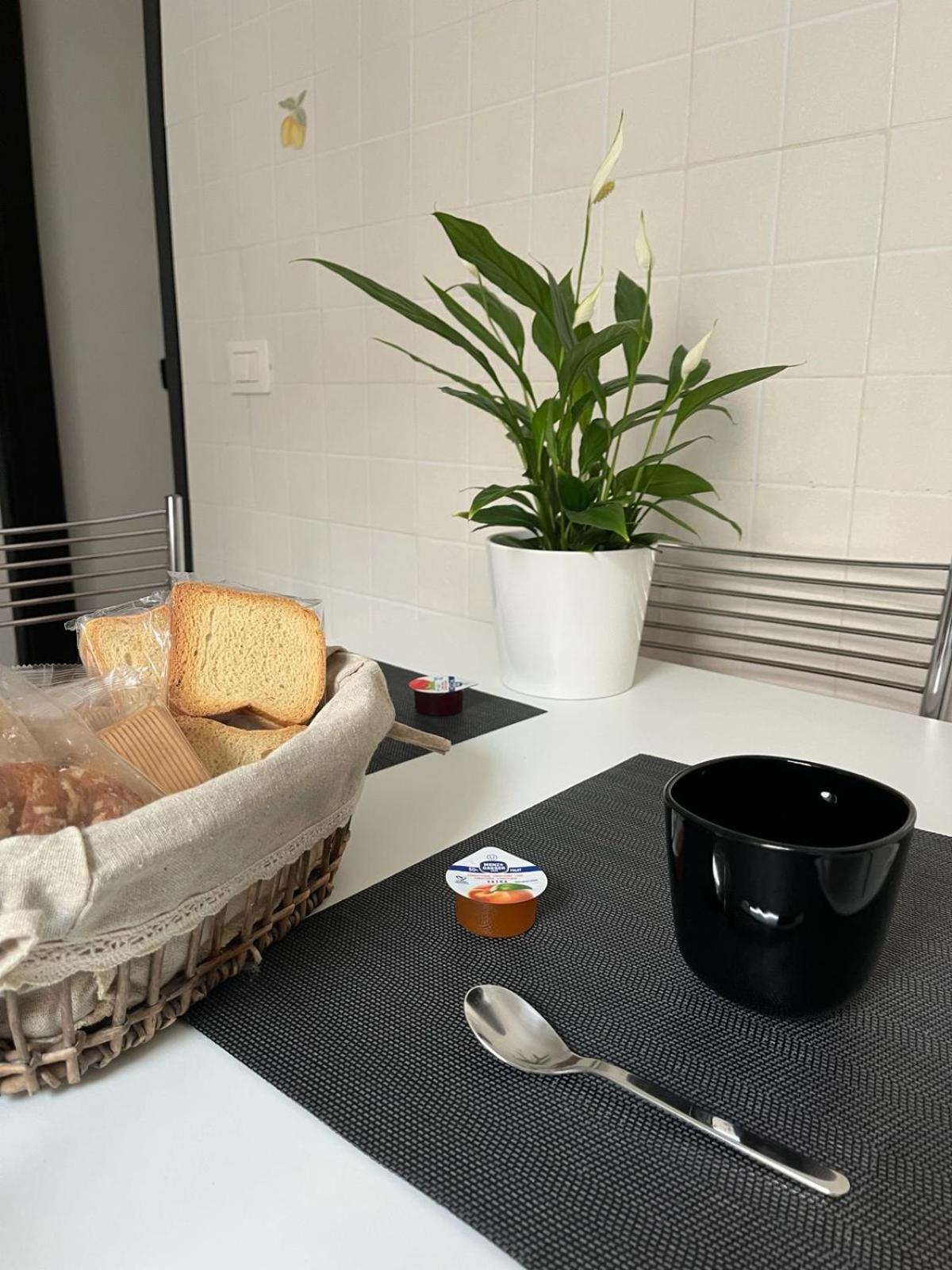 Luna Apartment チビタベッキア エクステリア 写真